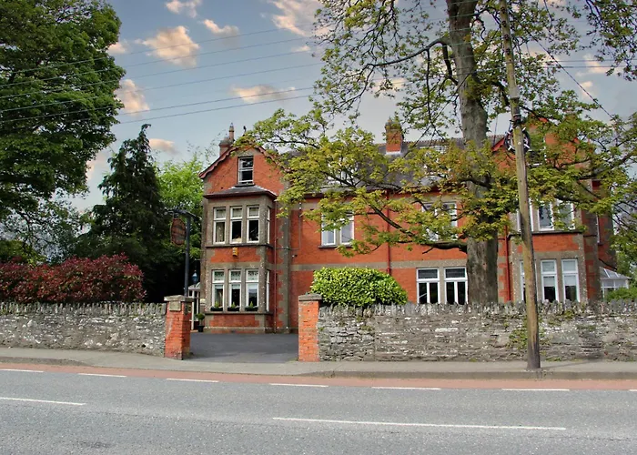 Innisfree House